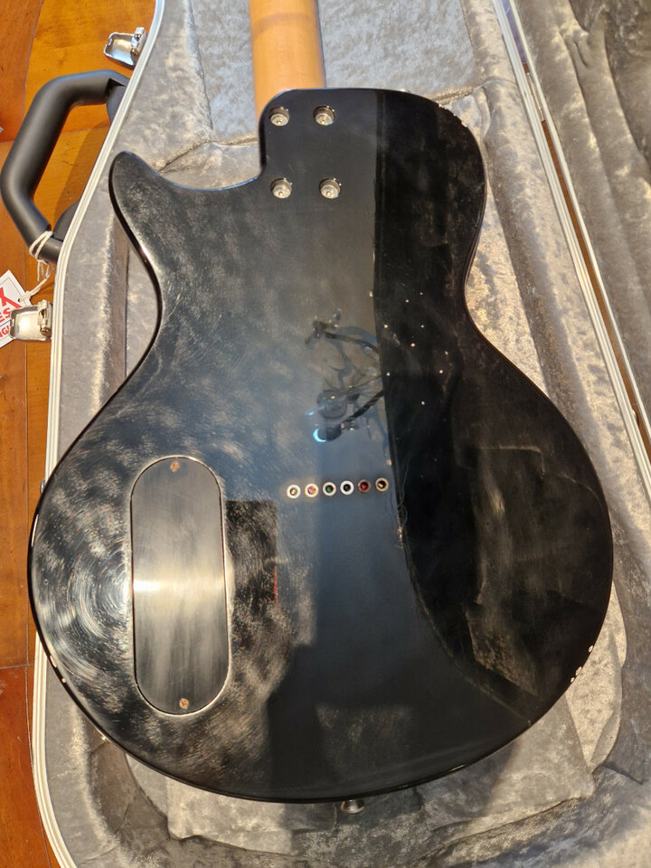 PJD Guitars Carey Apprentice 2023 - Relic Midnight Black Cracked Lacquer