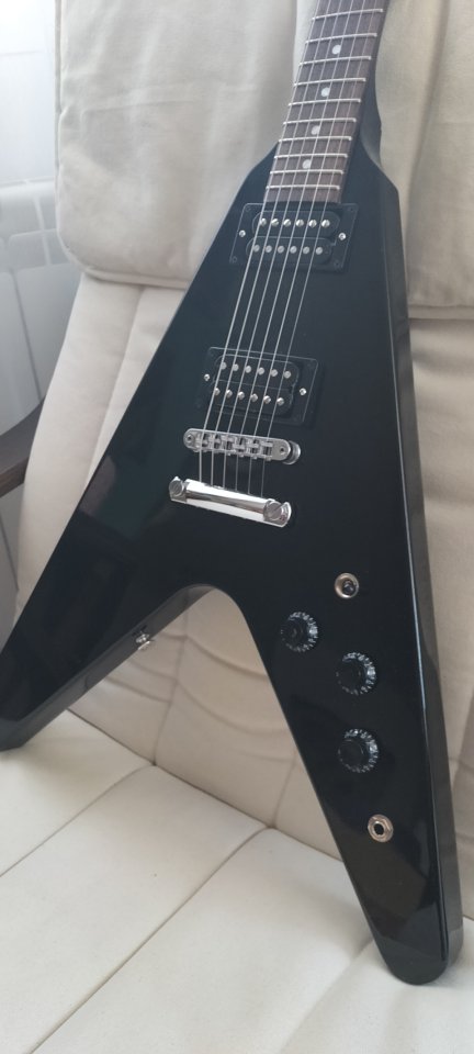 Gibson flying v 80's ebony