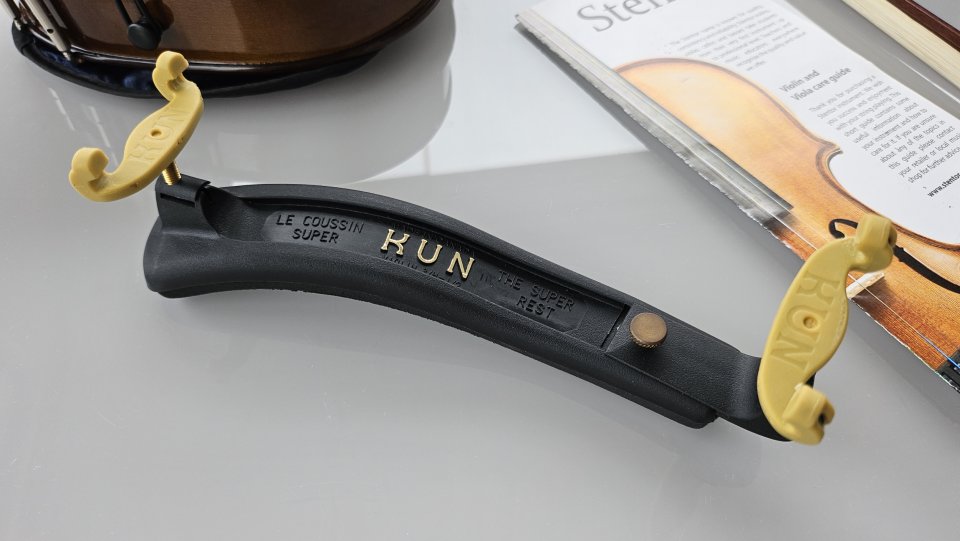 Violín Stentor con almohadilla y estuche de segunda mano · Foto 8 de 10 · Almería · 170 €