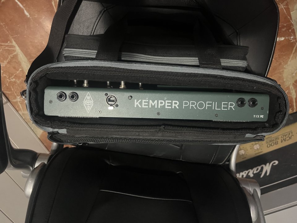 Kemper powerhead (amplificado) + remote y fundas de segunda mano · Foto 6 de 6 · Murcia · 1100 €
