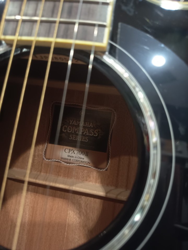 YAMAHA CPX700 II de segunda mano · Foto 2 de 6 · Madrid · 550 €