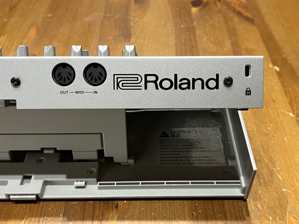 Roland TB 03