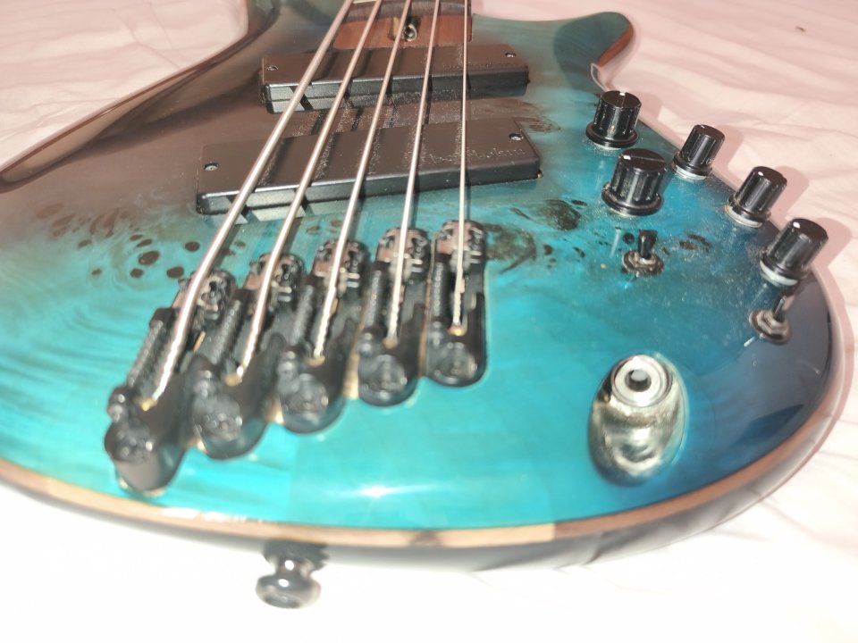 Ibanez SRMS850 de segunda mano · Foto 6 de 6 · Ciudad Real · 780 €