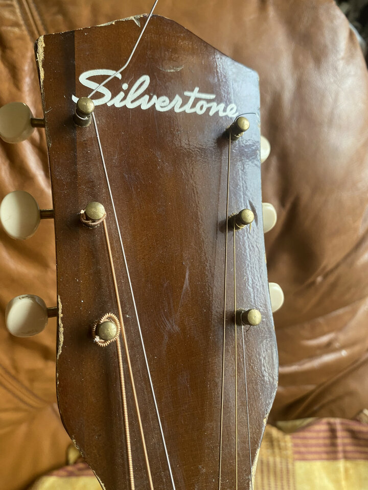 Silvertone L8936 de 1959 de segunda mano · Foto 4 de 4 · Madrid · 750 €