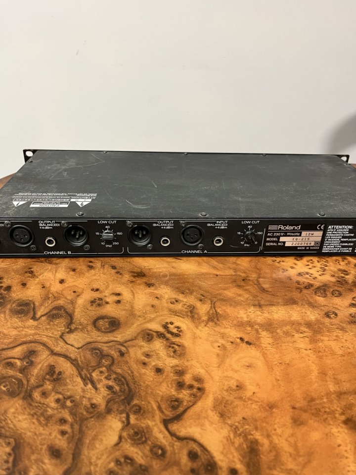 Roland EQ-215 ecualizador gráfico estéreo 2x15 bandas de segunda mano · Foto 5 de 5 · Huesca · 40 €