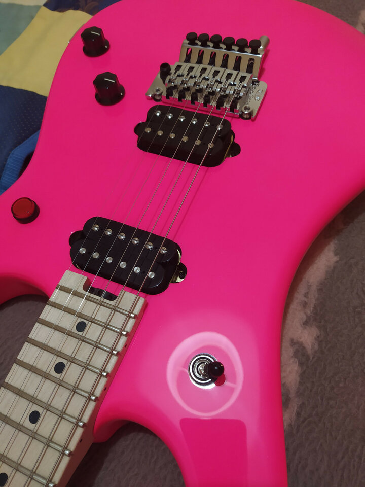 EVH 5150 Standard MN Neon Pink