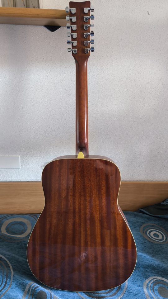 Vendo Yamaha FG820-12