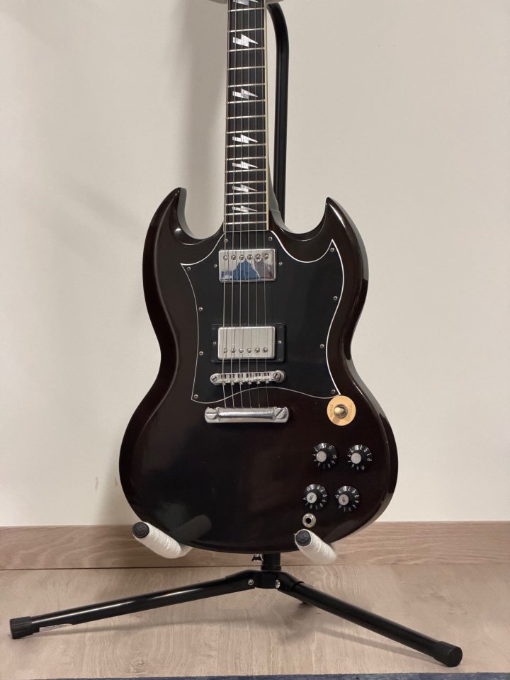Gibson Custom Shop Angus Young SG VOS 2009 1/200 (Cambio)