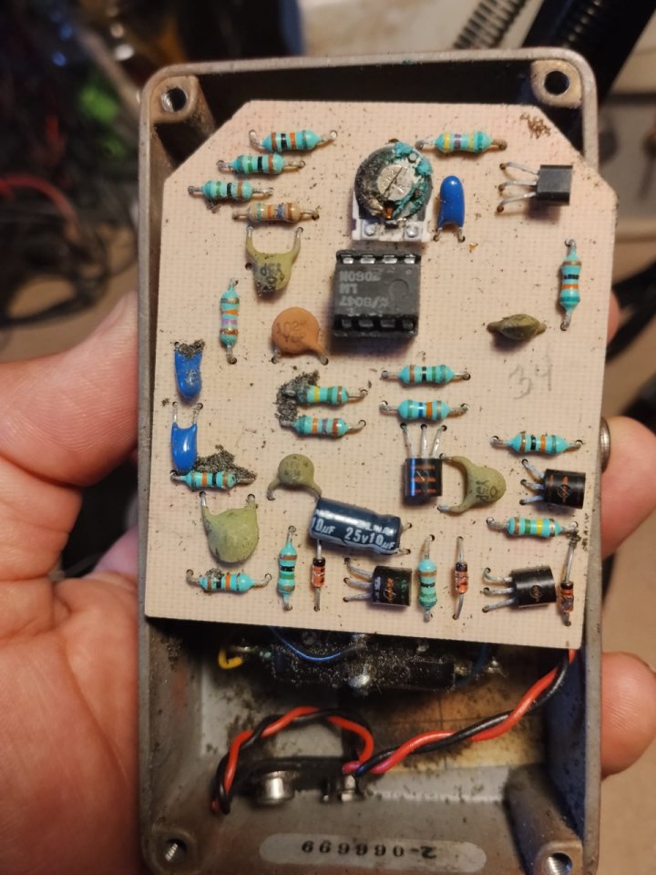 MXR Dyna Comp de 1981 de segunda mano · Foto 4 de 10 · Málaga · 120 €