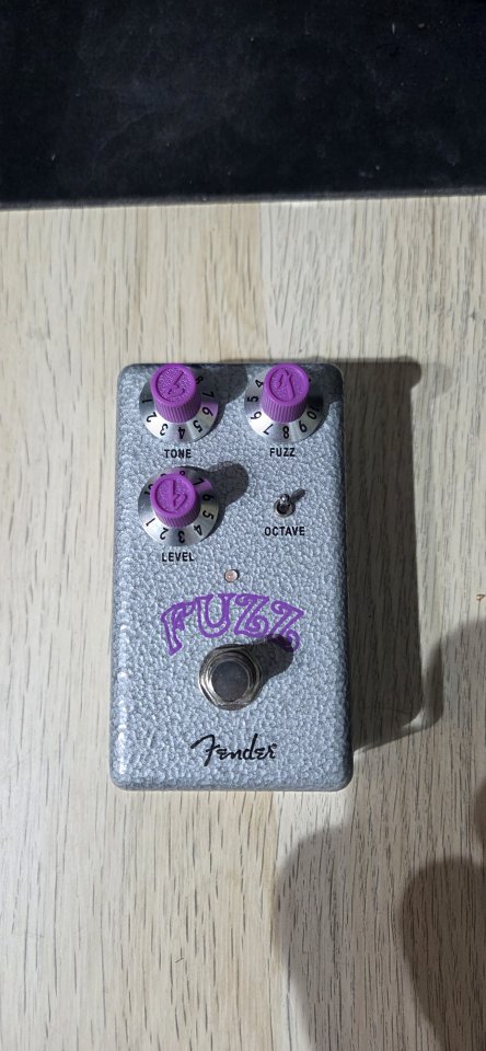 Fender fuzz Hammertone
