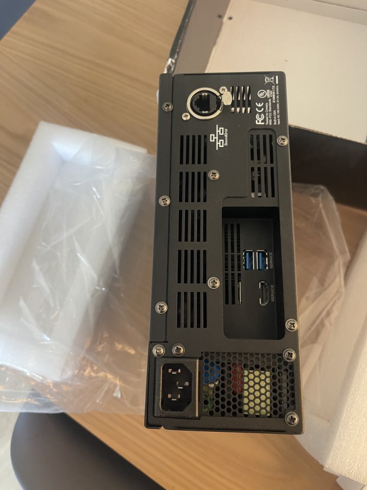 Waves sound grid Server One-C X9 de segunda mano · Foto 5 de 5 · Madrid · 500 €