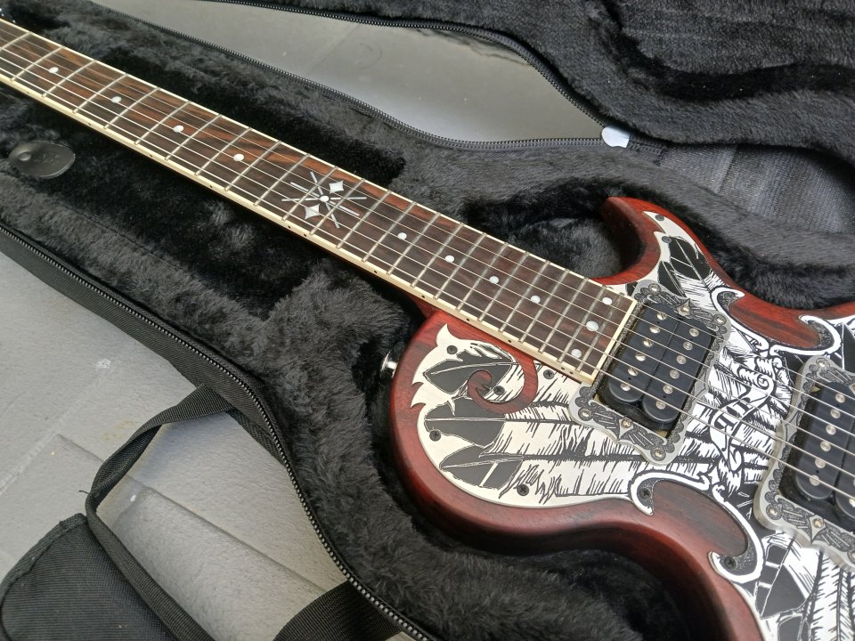 Teye USA Magpie Salute Rich Robinson