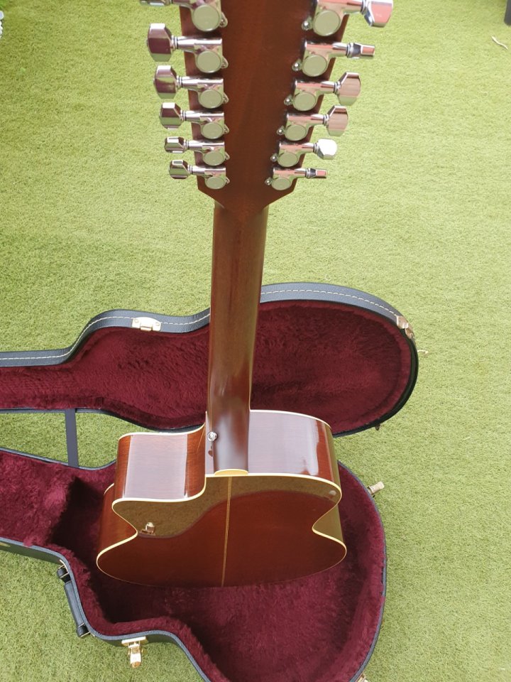 electroacústica de 12 cuerdas Guild F-212 Xl CE STD