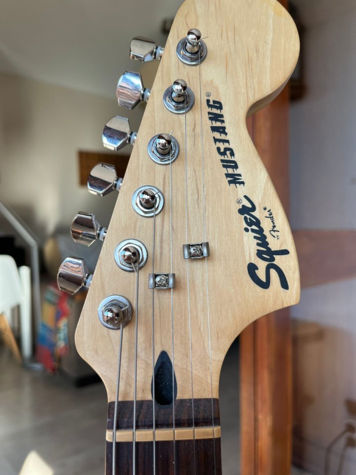 Squier Bullet Mustang HH Imperial