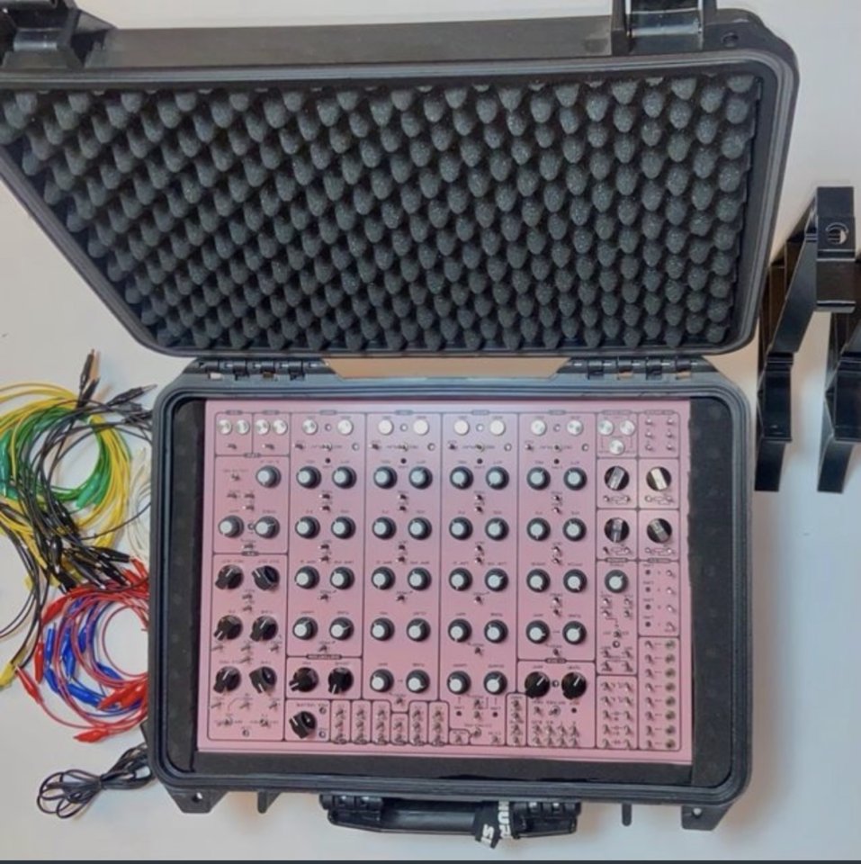 SOMA Pulsar 23 Organismic Drum machine de segunda mano · Foto 3 de 6 · León · 1450 €
