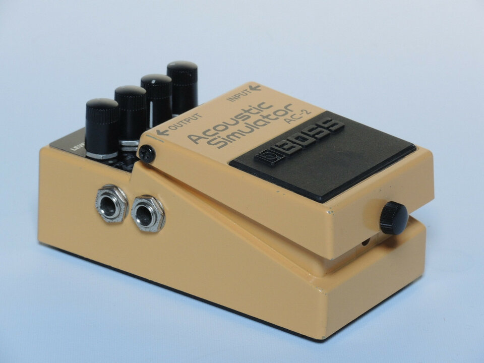 Boss Acoustic Simulator AC-2