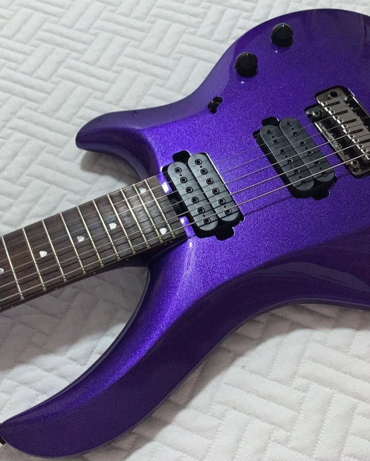 Sterling JP Majesty Guitarra Eléctrica Morado
