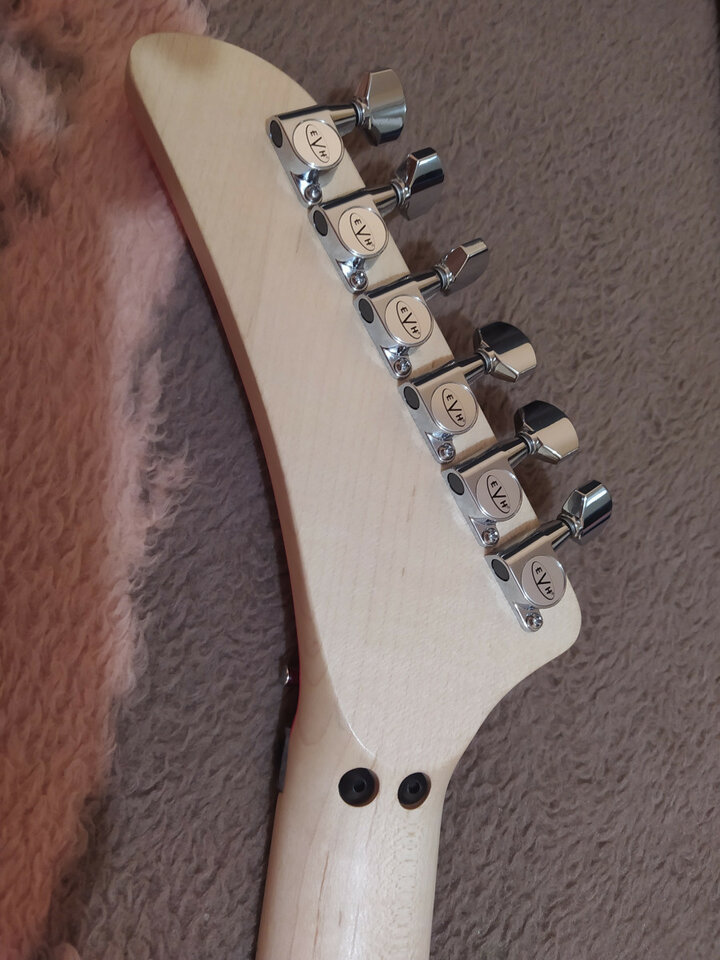 EVH 5150 Standard MN Neon Pink