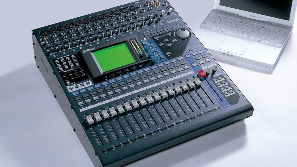 MESA YAMAHA 01V96 de segunda mano · Gipuzkoa · 650 €