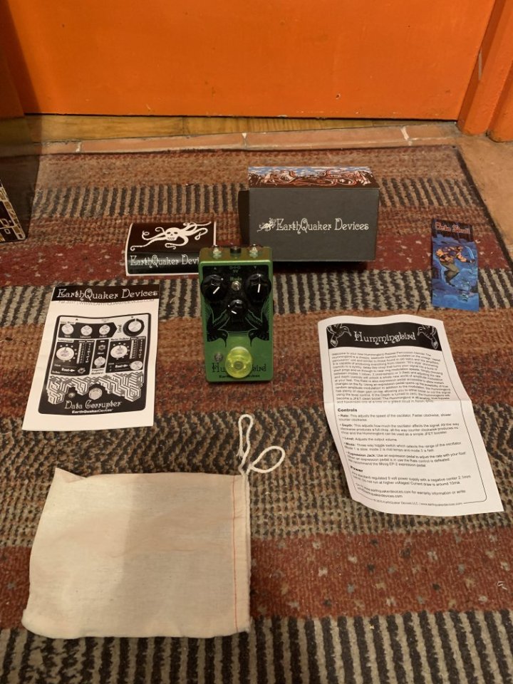 EarthQuaker Devices Hummingbird V3 (Tremolo tipo VOX Repeat Percussion)