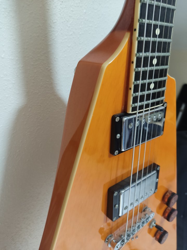 Schecter V1 Classic de segunda mano · Foto 2 de 8 · Murcia · 700 €