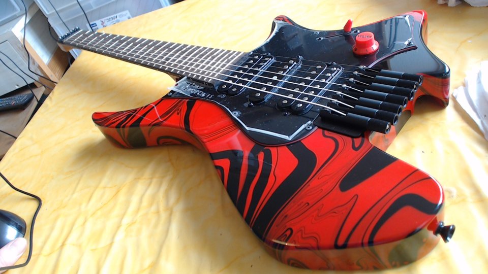Strandberg Singularity 7 cuerdas con Trastes True Temperament de segunda mano · Foto 2 de 8 · A Coruña · 1500 €