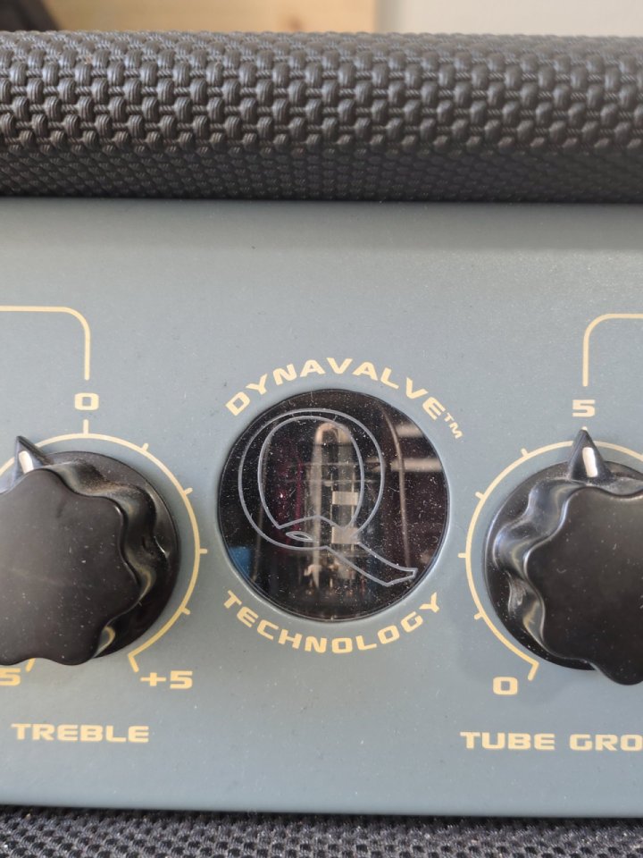 Hughes & kettner QC412 de segunda mano · Foto 4 de 6 · Valencia · 400 €