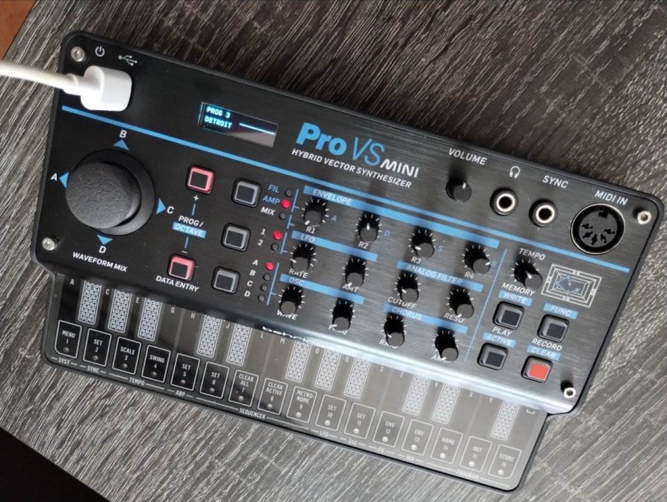 Behringer Pro VS Mini en perfecto estado de segunda mano · Foto 2 de 2 · Madrid · 69 €