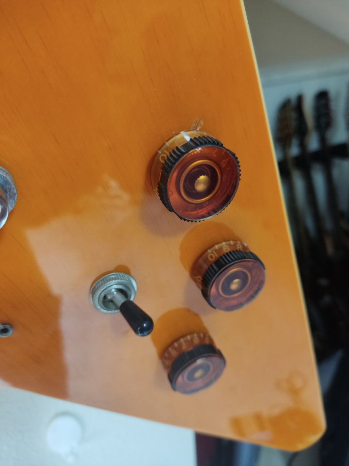Schecter V1 Classic de segunda mano · Foto 4 de 8 · Murcia · 700 €