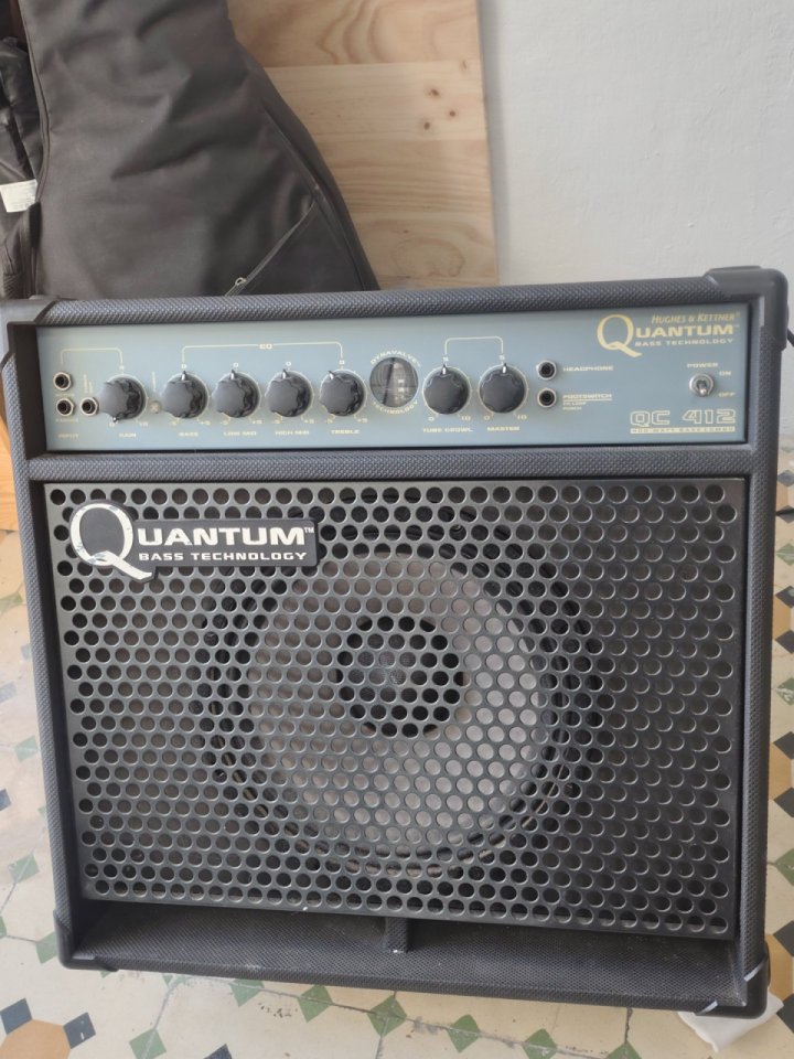 Hughes & kettner QC412 de segunda mano · Foto 6 de 6 · Valencia · 400 €