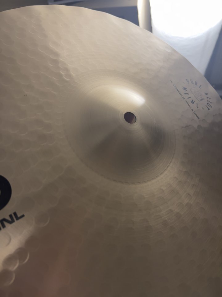 Meinl Pure Alloy Soundwave Hi-Hat 15" de segunda mano · Foto 2 de 5 · Madrid · 300 €