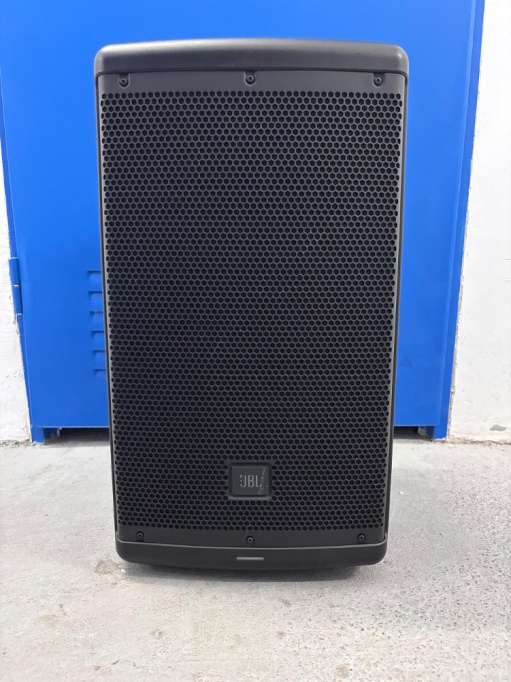 ALTAVOZ PA JBL EON 610 de segunda mano · Foto 1 de 3 · Madrid · 285 €