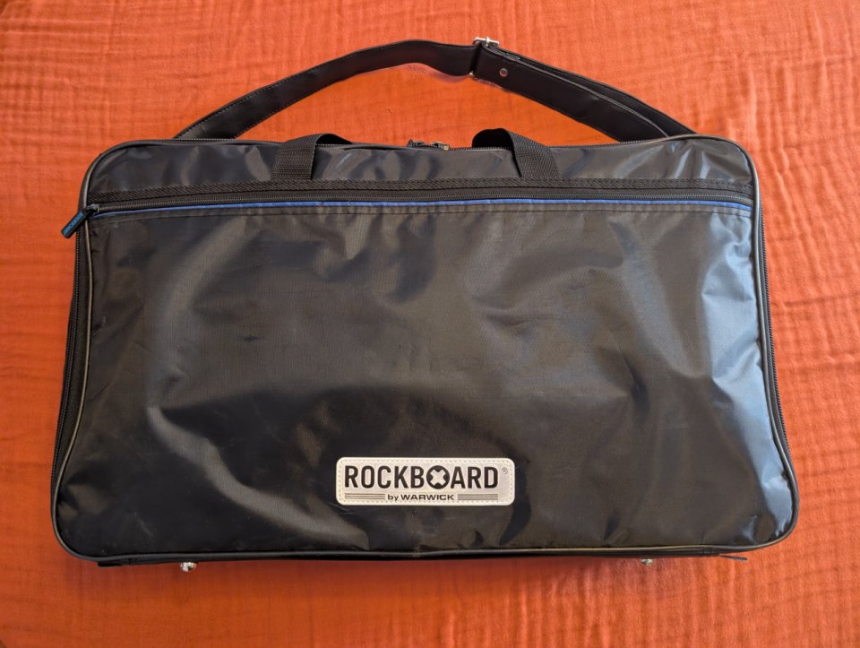 Pedalboard Joyo RD-b2 y Funda Rockboard No. 10 de segunda mano · Foto 4 de 8 · Illes Balears · 95 €
