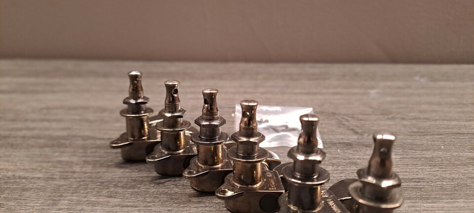 Clavijeros + puente + perilla