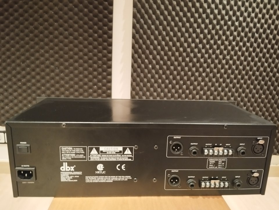 Ecualizador dbx 1231