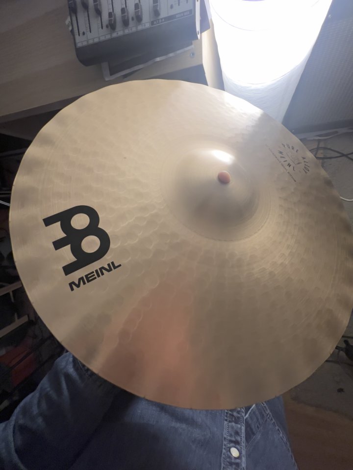 Meinl Pure Alloy Soundwave Hi-Hat 15" de segunda mano · Foto 3 de 5 · Madrid · 300 €