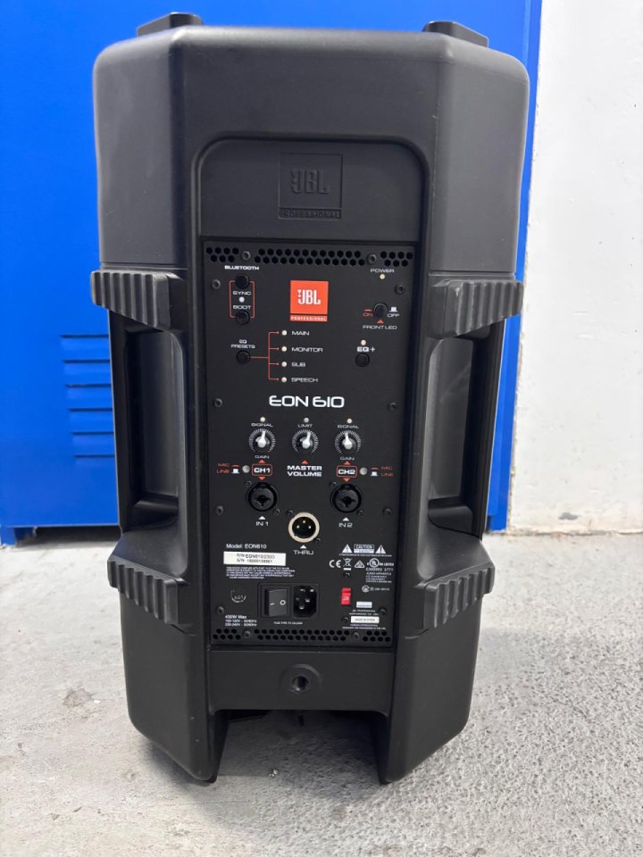 ALTAVOZ PA JBL EON 610 de segunda mano · Foto 2 de 3 · Madrid · 285 €
