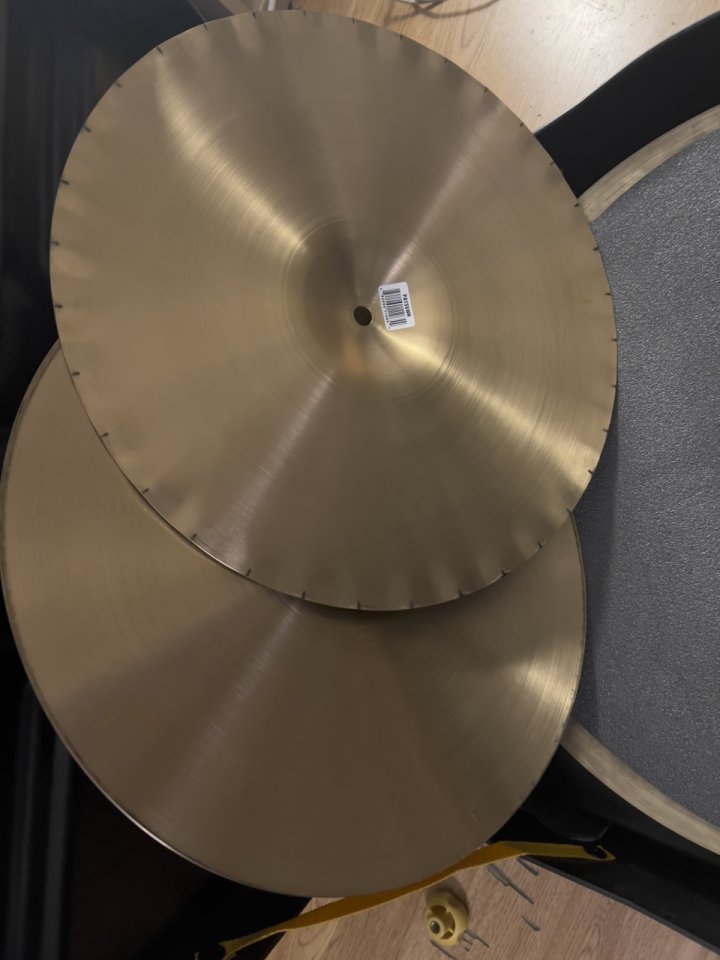 Meinl Pure Alloy Soundwave Hi-Hat 15" de segunda mano · Foto 4 de 5 · Madrid · 300 €