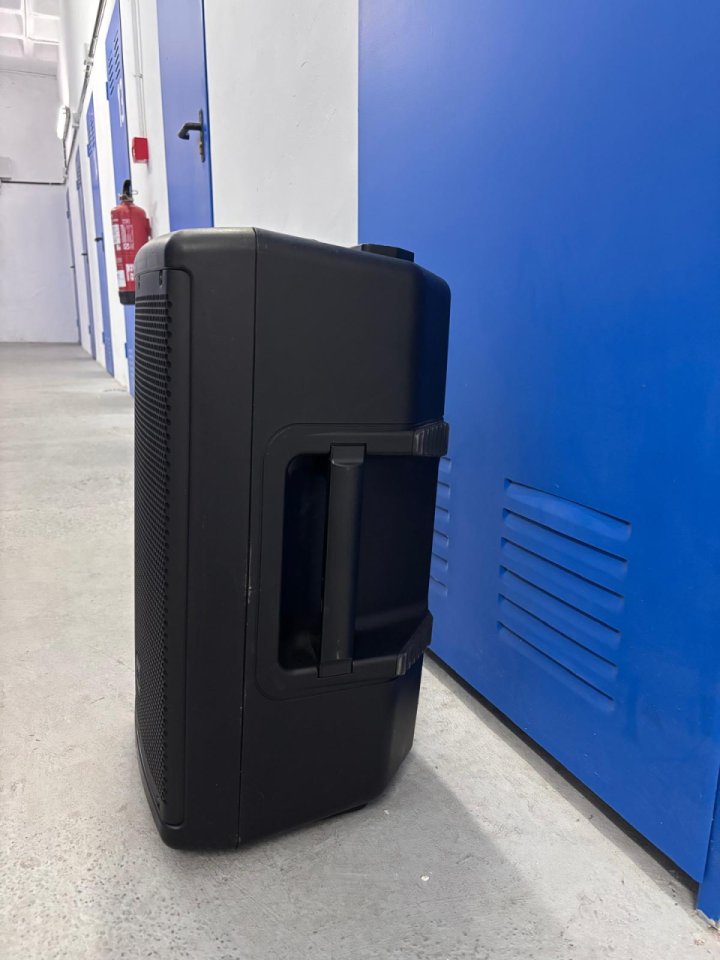 ALTAVOZ PA JBL EON 610 de segunda mano · Foto 3 de 3 · Madrid · 285 €
