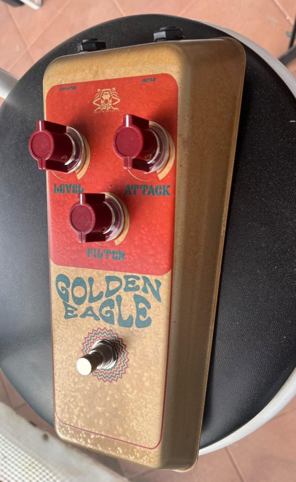 Golden Eagle (Tone Bender MKI/Zonk con control de tono) PPPC Sound Effects de segunda mano · Foto 3 de 10 · Barcelona · 225 €
