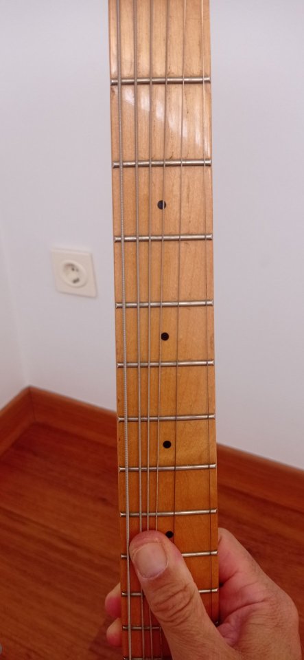 Guitarra eléctrica Vantage Corea años 90 de segunda mano · Foto 4 de 10 · Cuenca · 230 €