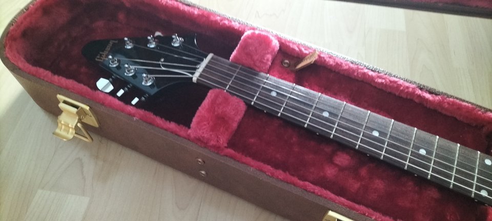 Gibson flying v 80's ebony