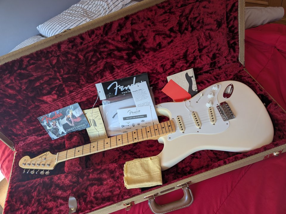 Fender Stratocaster American Vintage 56 de segunda mano · Foto 1 de 4 · Madrid · 1750 €