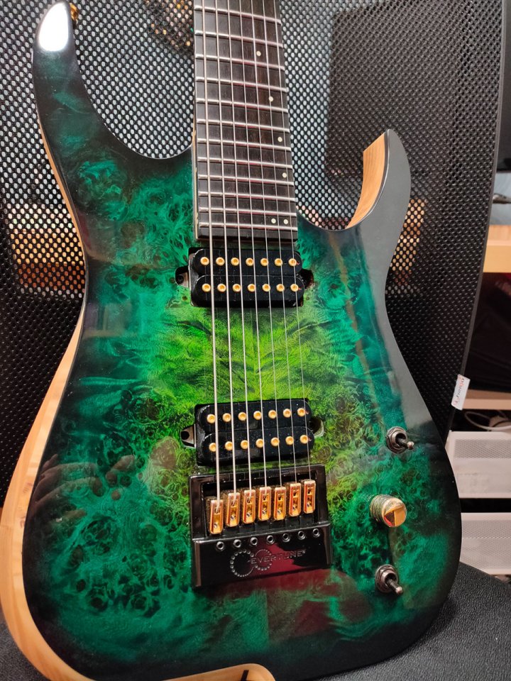 Skervesen Raptor 7 Evertune Emerald Green de segunda mano · Foto 9 de 10 · Bizkaia · 3100 €