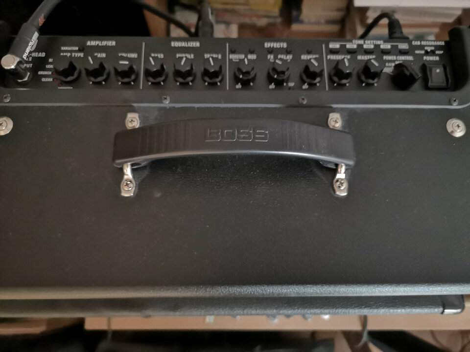 Boss katana 100 head MkII+pedalera+funda. Como Nuevo