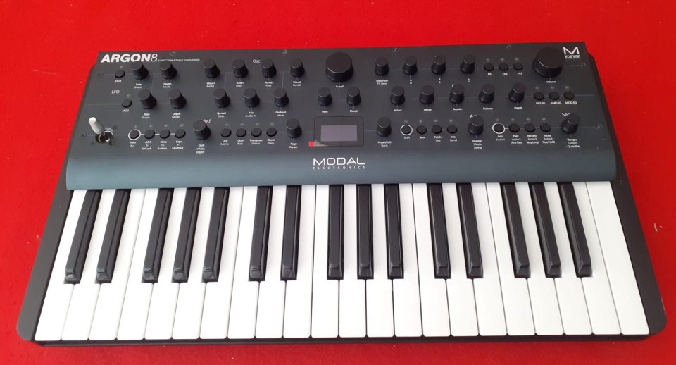 Modal Electronics Argon8 de segunda mano · Foto 2 de 4 · Girona · 379 €