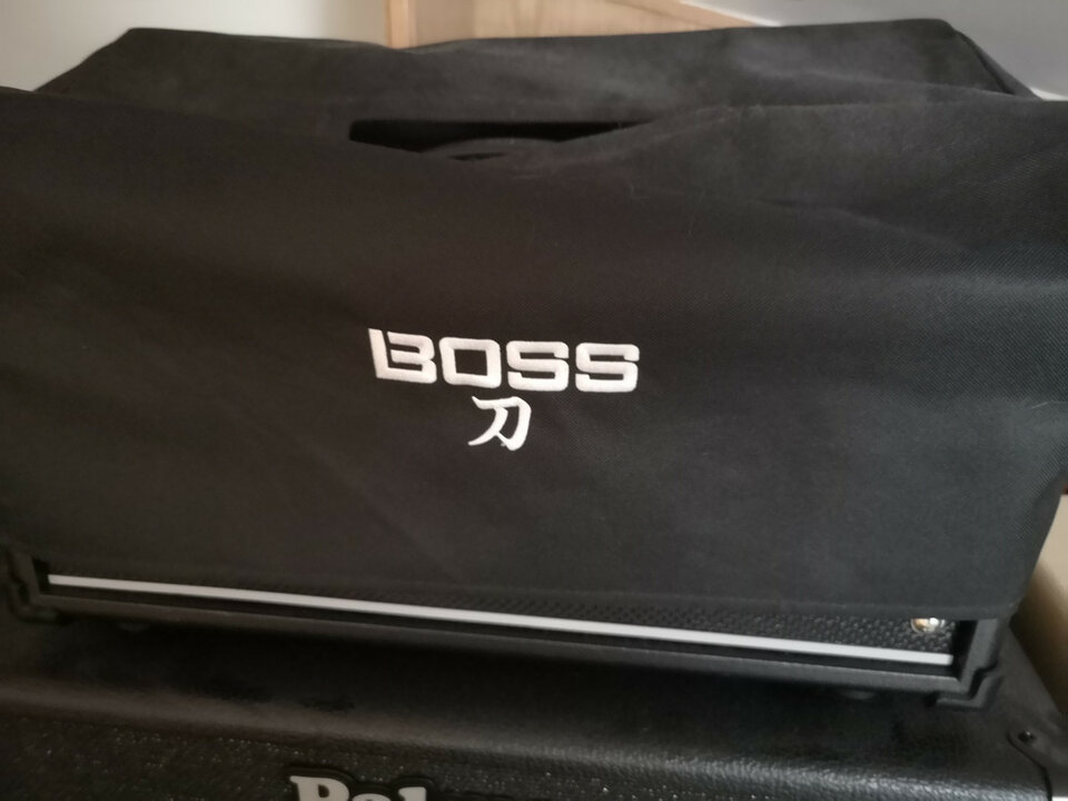Boss katana 100 head MkII+pedalera+funda. Como Nuevo