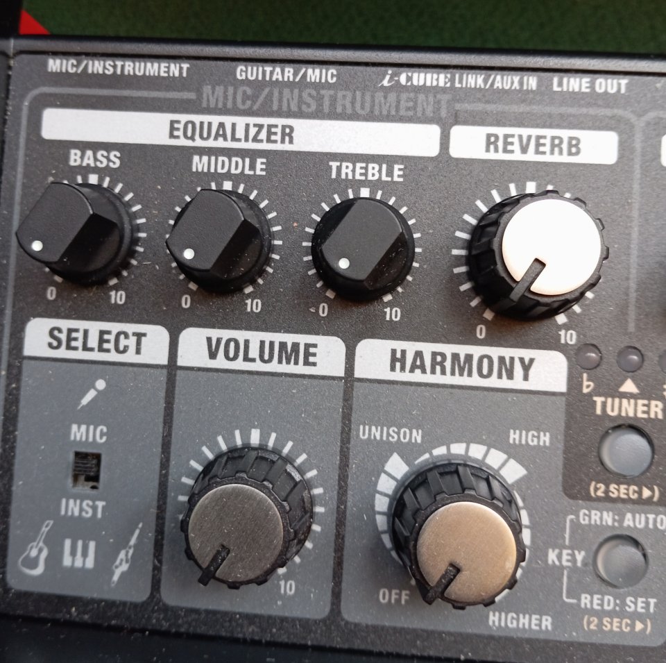 Boss cube street II. PORTÁTIL.