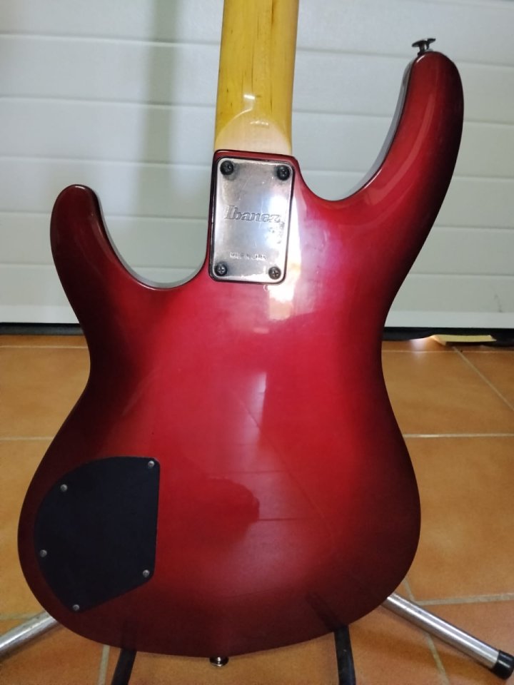 Bajo Ibanez SB900 made in Japan de segunda mano · Foto 2 de 8 · Málaga · 500 €