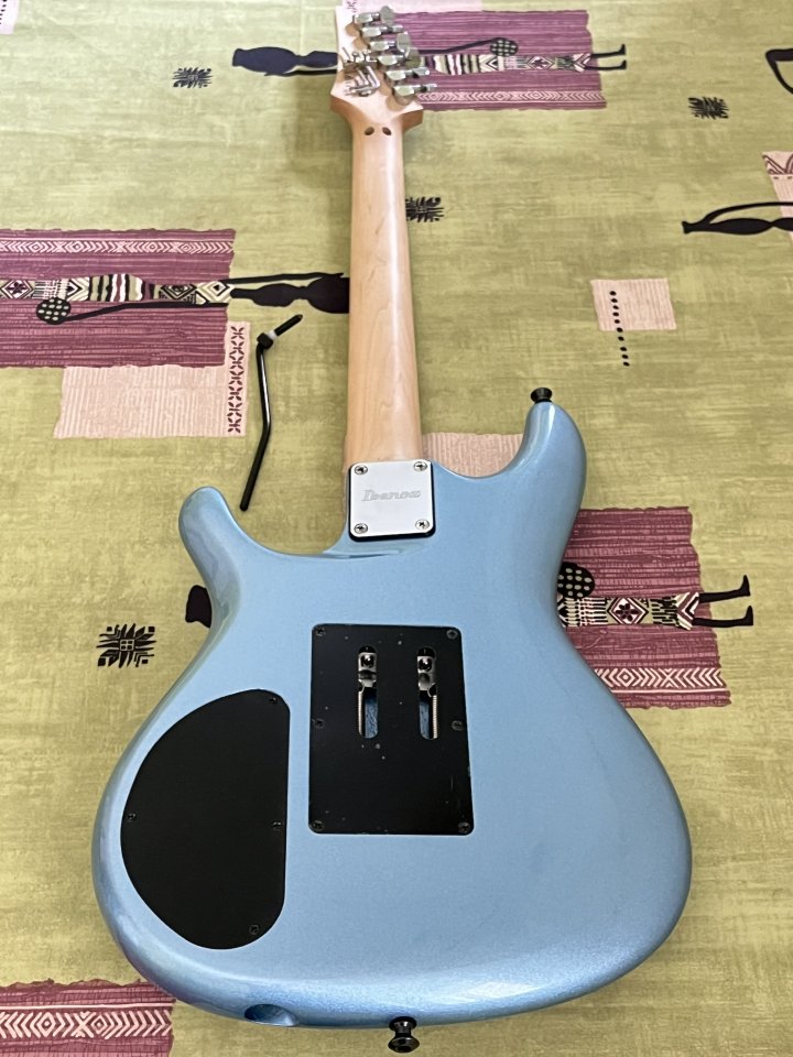 Ibanez JS140M-SDL con DiMarzio